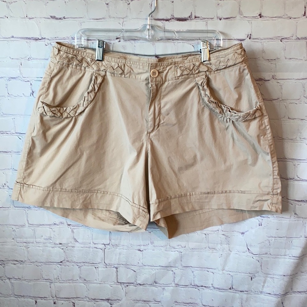 Price Firm Lane Bryant Venezia Shorts Size 18